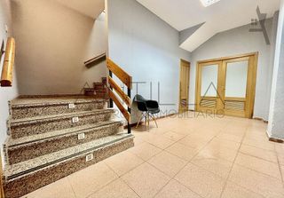 Local comercial en alquiler en Vista Alegre en Madrid