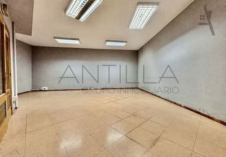 Local comercial en alquiler en Vista Alegre en Madrid