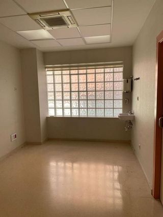 Local comercial en venta en Los Valles-San Vazquez-El Fuerte en Guadalajara