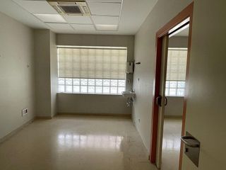 Local comercial en venta en Los Valles-San Vazquez-El Fuerte en Guadalajara