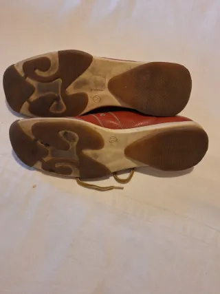 Zapatillas retro Nicolás Piel. Talla 37