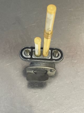 Grifo Gasolina Yamaha Dragstar 650 2005