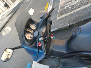 Yamaha 500cc Maxi Scooter