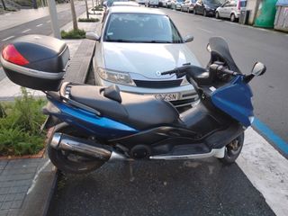 Yamaha 500cc Maxi Scooter