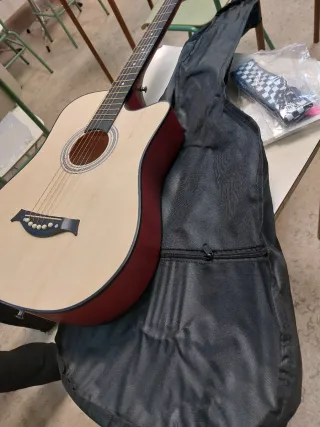 Guitarra Acústica Nueva