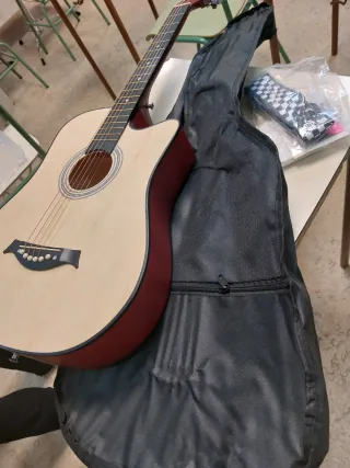 Guitarra Acústica Nueva