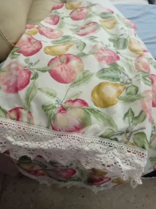 2 Tende con stampa fruttata