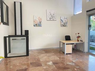 Oficina en alquiler en La Nova Esquerra de l'Eixample en Barcelona