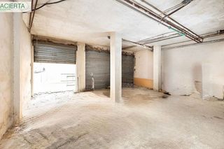 Local comercial en venta en San Francisco Javier en Granada