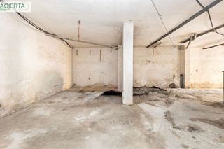 Local comercial en venta en San Francisco Javier en Granada