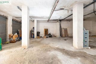 Local comercial en venta en San Francisco Javier en Granada