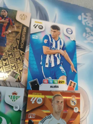 Lote 4 cromos Adrenalyn XL 2025-26
