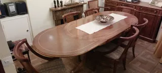 Mesa de comedor y 6 sillas