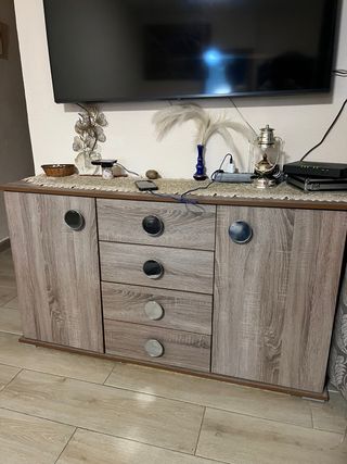 Cómoda TV madera y metal