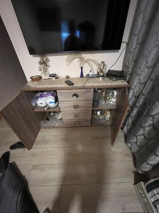 Cómoda TV madera y metal