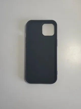 TRE Cover per iPhone 15 in Silicone
