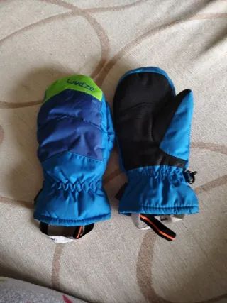 Manoplas de nieve Wed'ze azules y verdes