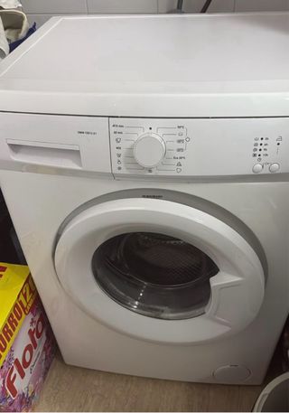 Lavadora Automática Blanca