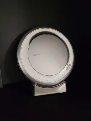 Discman Sony D-EJ700 c/ Controlo e Fones