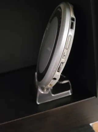 Discman Sony D-EJ700 c/ Controlo e Fones