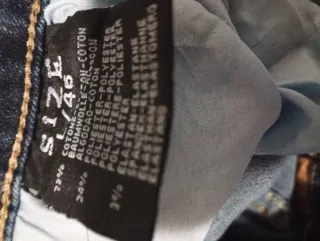 Pantalón Vaquero Pitillo con Flores