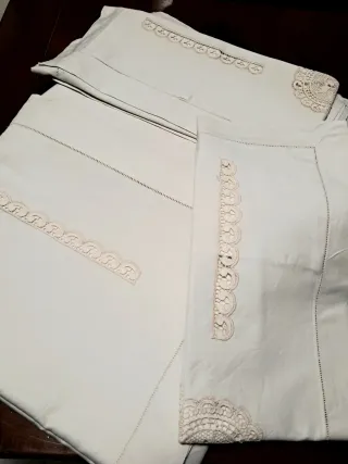 Completo letto matrimoniale beige