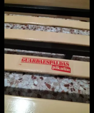 Conjunto cabecero, somier y mesitas