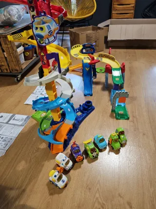 Lote de pistas y coches Tuc Tuc