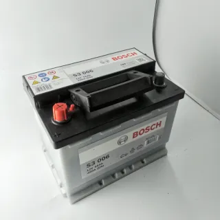 Batería Bosch S3 006 12V 56Ah 480A