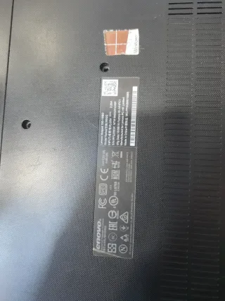 Portátil Lenovo Negro