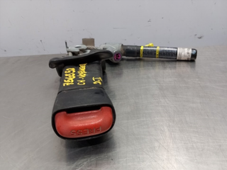 ENGANCHE CINTURON DELANTERO IZQUIERDO CHRYSLER VO