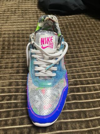 Zapatillas Nike Azules y Plateadas