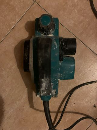Lijadora eléctrica Makita