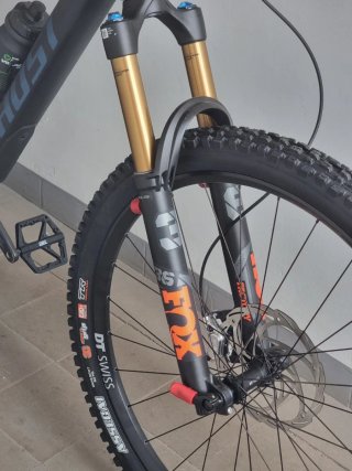 GHOST Riot CF Full Party Carbono