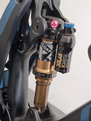 GHOST Riot CF Full Party Carbono