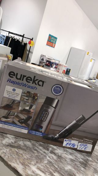 Aspiradora y fregona Eureka RapidWash