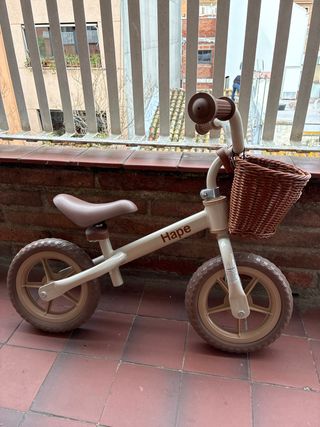 Bicicleta de equilibrio Hape para niños