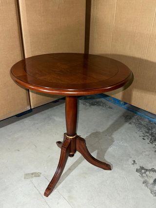 Mesa velador de madera