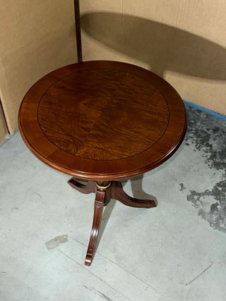 Mesa velador de madera