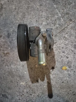 Bomba Dirección Ford fiesta,fusion..