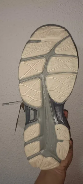 Asics GEL-NYC Gris y Blanco