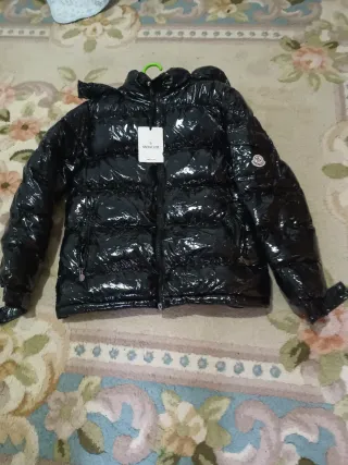 Chaqueta Moncler Negra Brillante