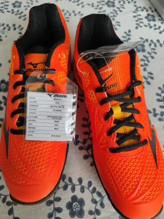 Zapatillas Mizuno MT049PV Naranja/Negro. Nuevas