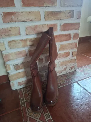 Botas altas marrones talla 37 Italia