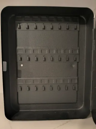 Armario BIRD para 45 llaves