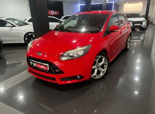 Ford Focus ST 250 CV
