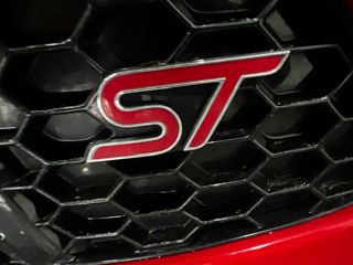 Ford Focus ST 250 CV