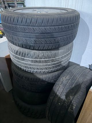 5 Neumáticos y Llantas Lexus 200