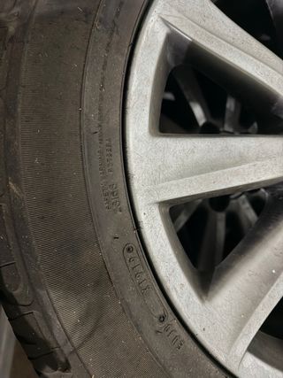 5 Neumáticos y Llantas Lexus 200