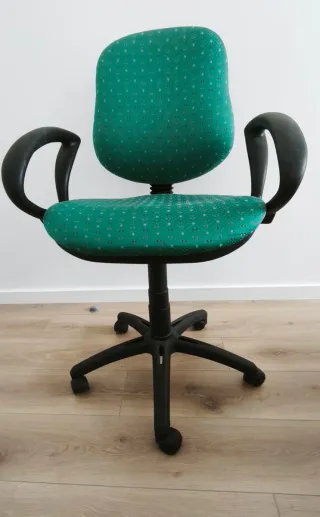 Silla de oficina giratoria